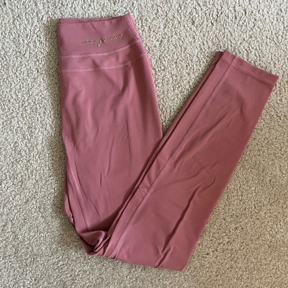 Whitney Simmons X Gymshark V2 (Pink) - Picture 1 of 8